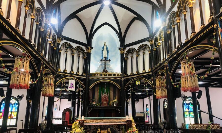 Review nhà thờ gỗ Kontum